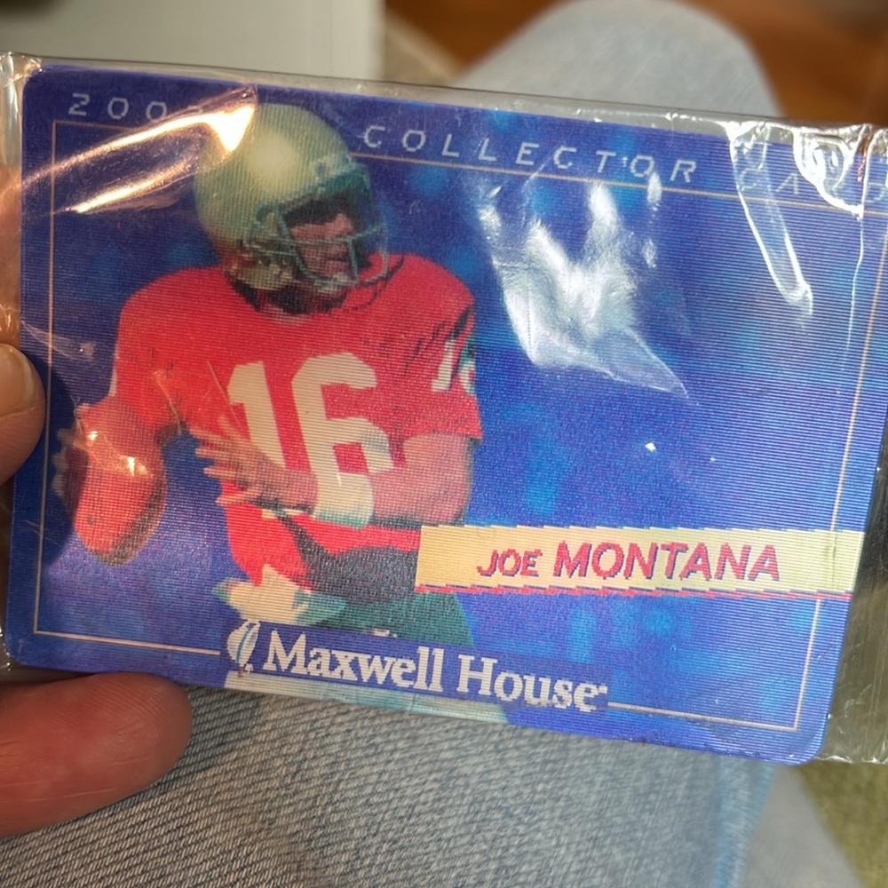 2003 Joe Montana, Jerry Rice collectors card Maxwell House unopened holographic